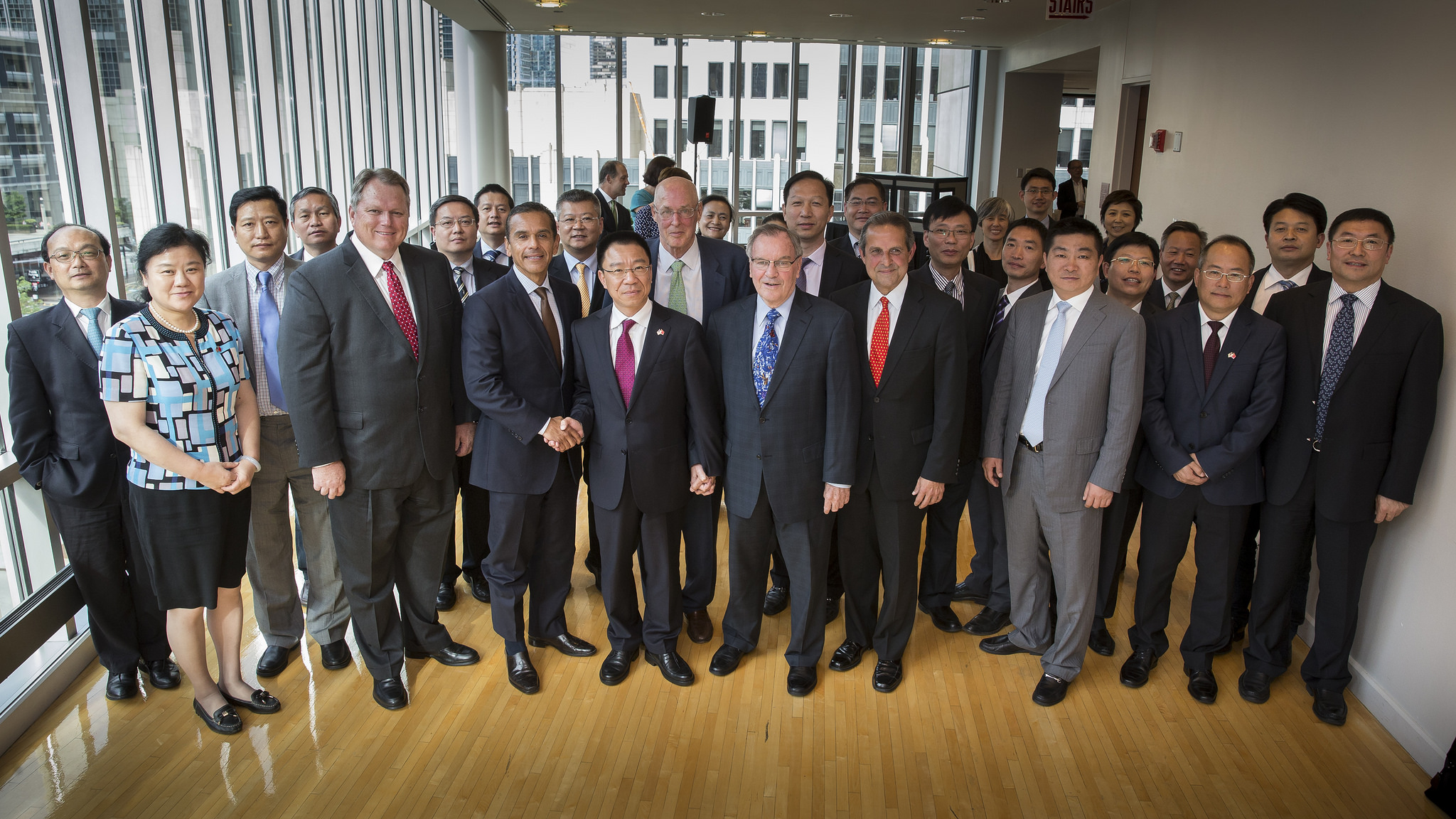 thumbnail image for American and Chinese Mayors Share Leadership Lessons